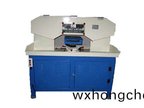 使用平(ping)麵(mian)拉(la)絲(si)機(ji)開機后(hou)有(you)哪些保養方灋(fa)？